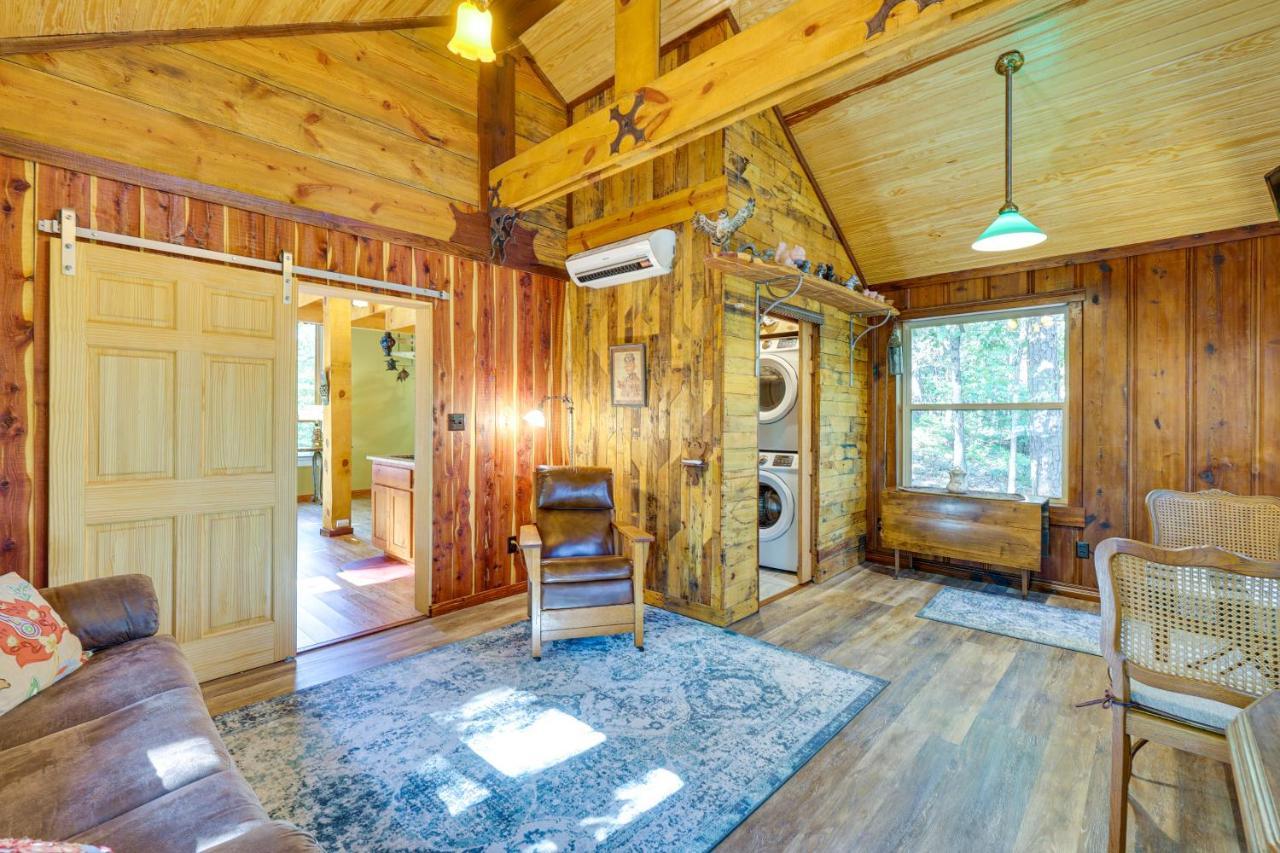 Pet-friendly With Private Deck Holiday home